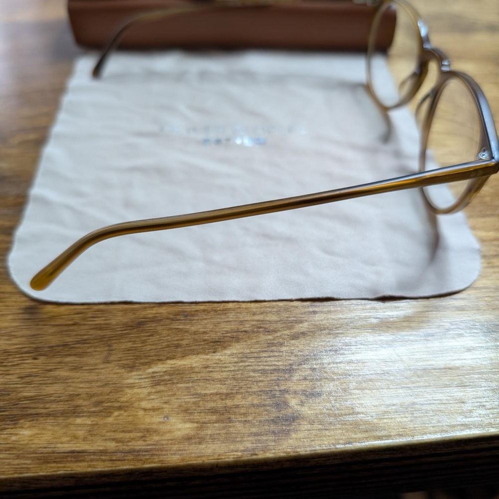 Oliver Peoples Round Acetate Glasses in Light Brown Tortoiseshell - Picture 4 of 5